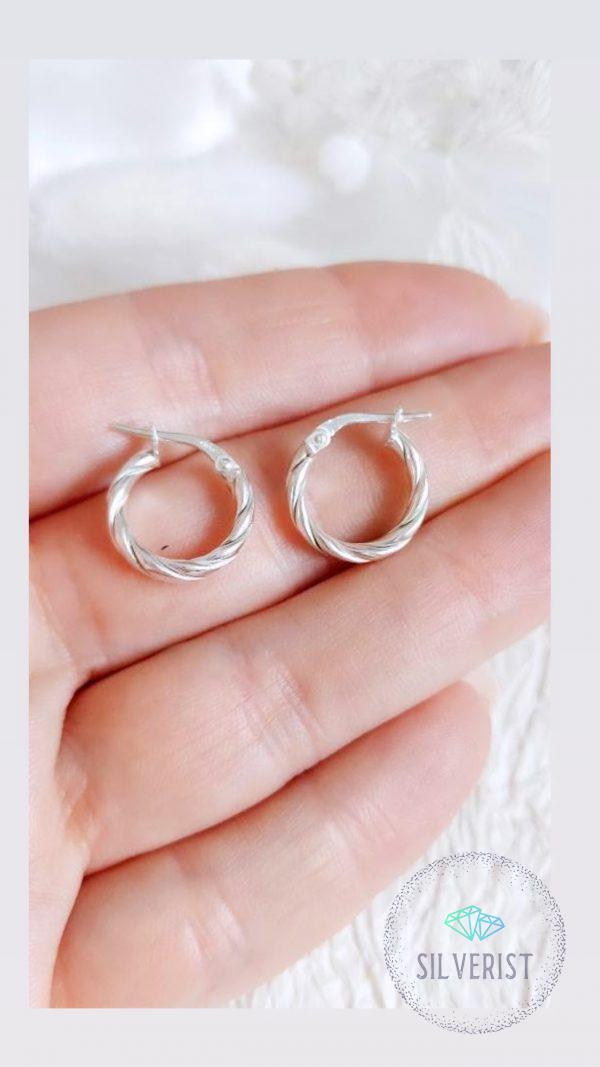 DAAFC790-B8E7-4CAB-AFAC-73679D3F62E8