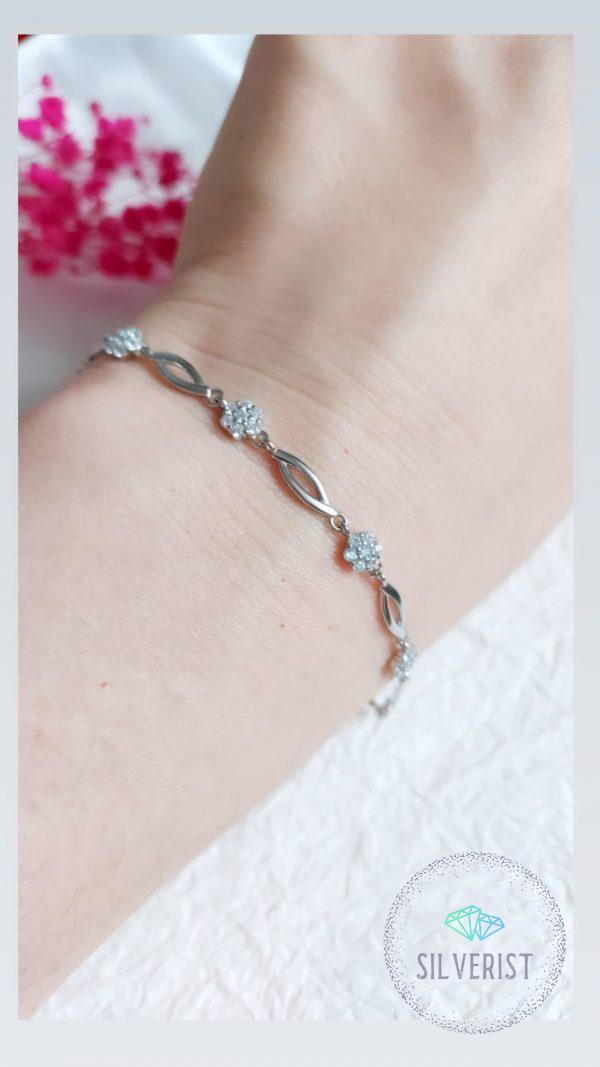 95D8C0AB-B6FF-45BF-873B-E9ECDA1F8F42